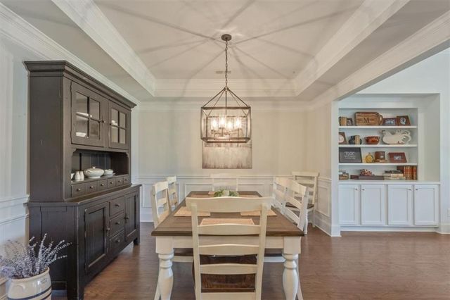 327 Carmichael Circle, Canton, GA 30115