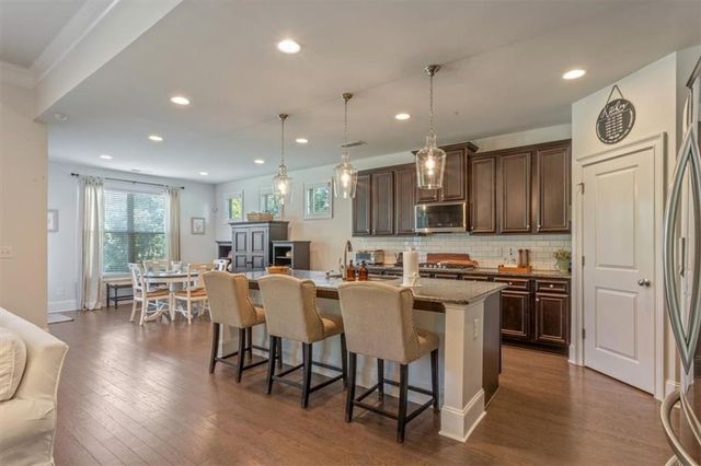 327 Carmichael Circle, Canton, GA 30115