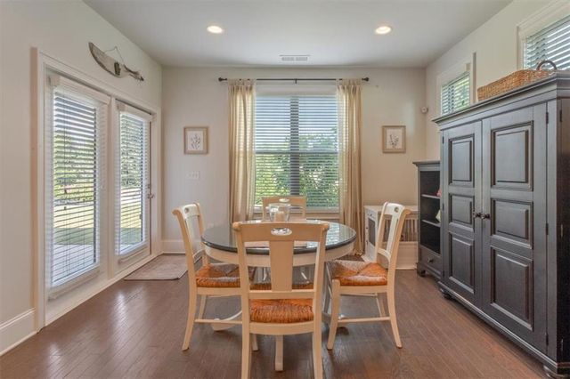 327 Carmichael Circle, Canton, GA 30115