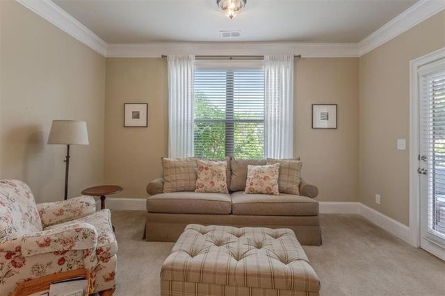 327 Carmichael Circle, Canton, GA 30115
