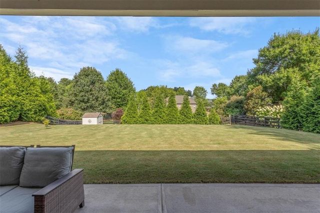 327 Carmichael Circle, Canton, GA 30115