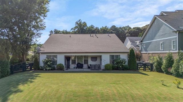 327 Carmichael Circle, Canton, GA 30115