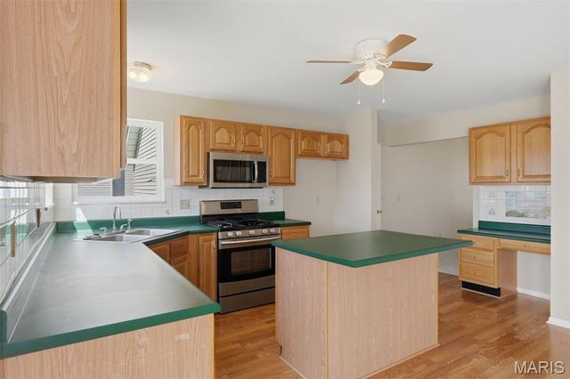 210 Autumn Rose Court, O'fallon, MO 63368