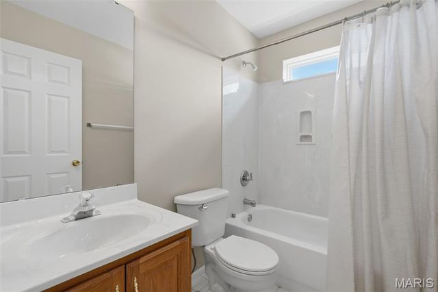 210 Autumn Rose Court, O'fallon, MO 63368