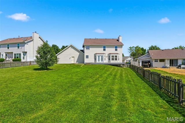 210 Autumn Rose Court, O'fallon, MO 63368