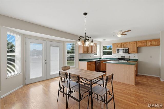 210 Autumn Rose Court, O'fallon, MO 63368
