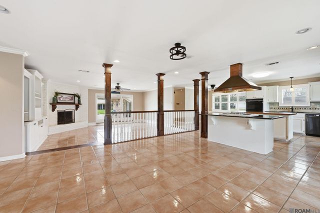 23231 Sunnyside Ln, Zachary, LA 70791