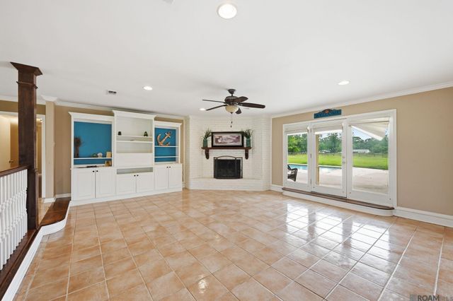 23231 Sunnyside Ln, Zachary, LA 70791