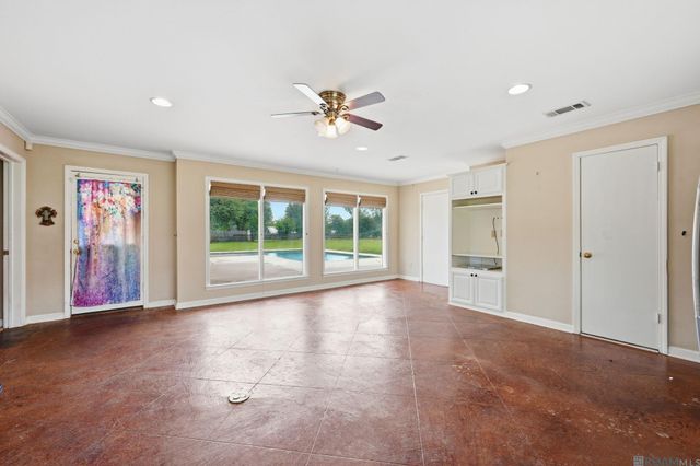 23231 Sunnyside Ln, Zachary, LA 70791