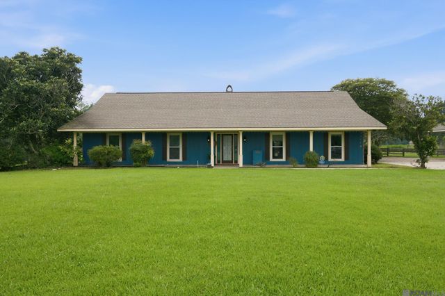 23231 Sunnyside Ln, Zachary, LA 70791