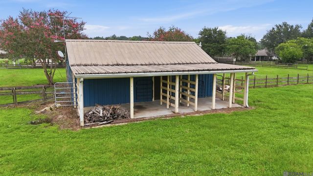 23231 Sunnyside Ln, Zachary, LA 70791