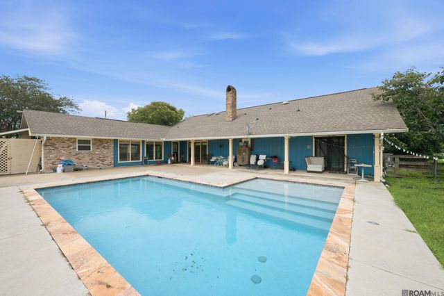 23231 Sunnyside Ln, Zachary, LA 70791
