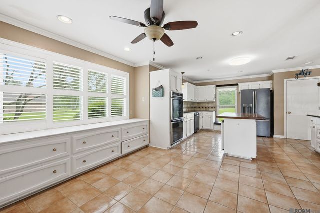 23231 Sunnyside Ln, Zachary, LA 70791