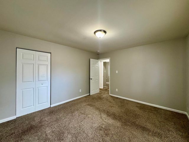 824 Dartmouth Avenue, Matteson, IL 60443