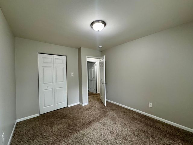 824 Dartmouth Avenue, Matteson, IL 60443