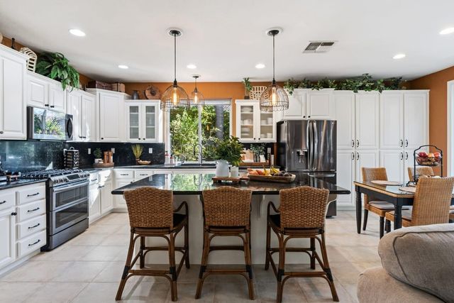 23 Agnell Ct, Sacramento, CA 95835