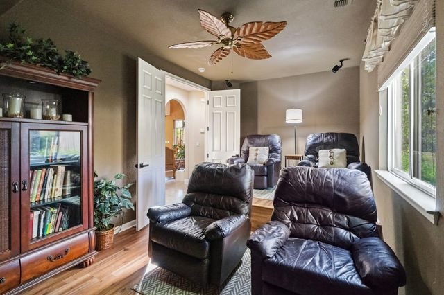 23 Agnell Ct, Sacramento, CA 95835