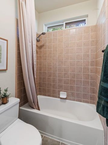 23 Agnell Ct, Sacramento, CA 95835