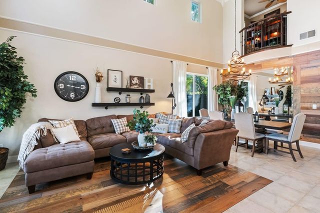 23 Agnell Ct, Sacramento, CA 95835