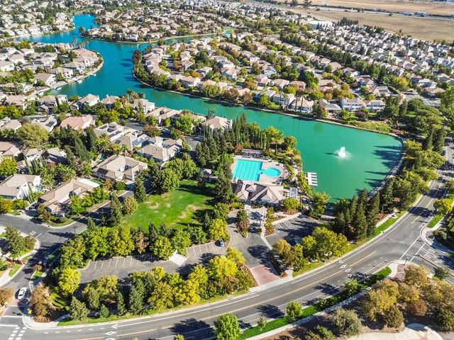 23 Agnell Ct, Sacramento, CA 95835