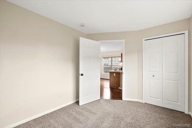 43 Georgetown Court, Dearborn, MI 48126