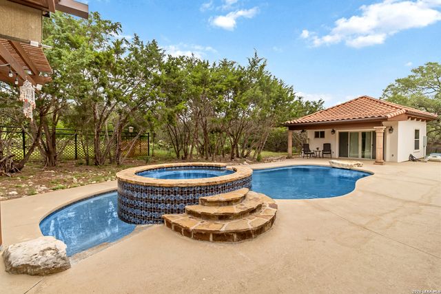 2915 ELK RIVER TRL, Bulverde, TX 78163