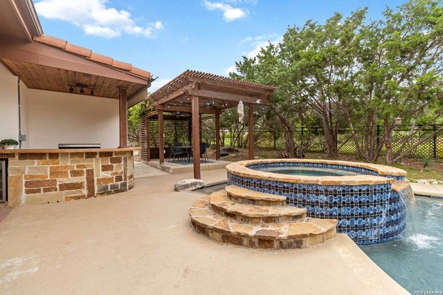 2915 ELK RIVER TRL, Bulverde, TX 78163