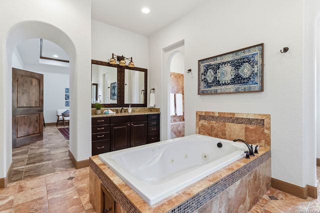 2915 ELK RIVER TRL, Bulverde, TX 78163
