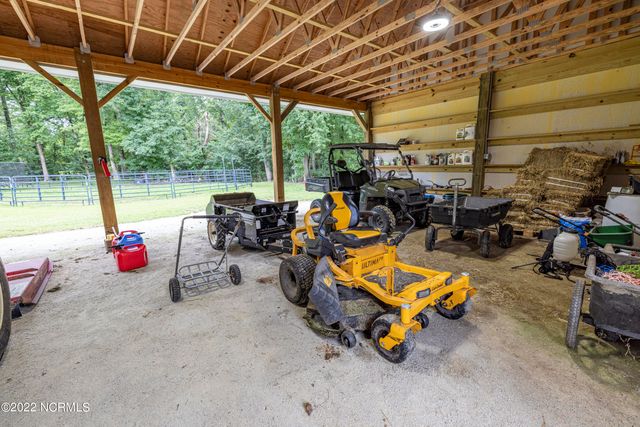 4368 Us 117, Burgaw, NC 28425