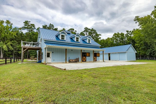 4368 Us 117, Burgaw, NC 28425