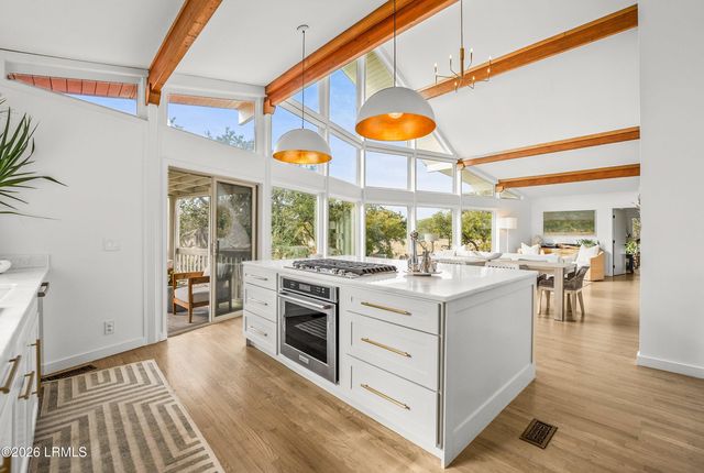 72 Lost Island Road, Beaufort, SC 29907