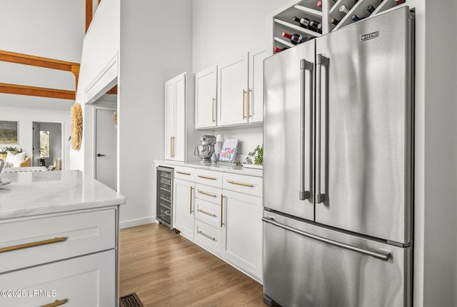 72 Lost Island Road, Beaufort, SC 29907