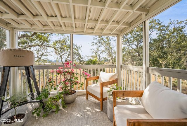 72 Lost Island Road, Beaufort, SC 29907