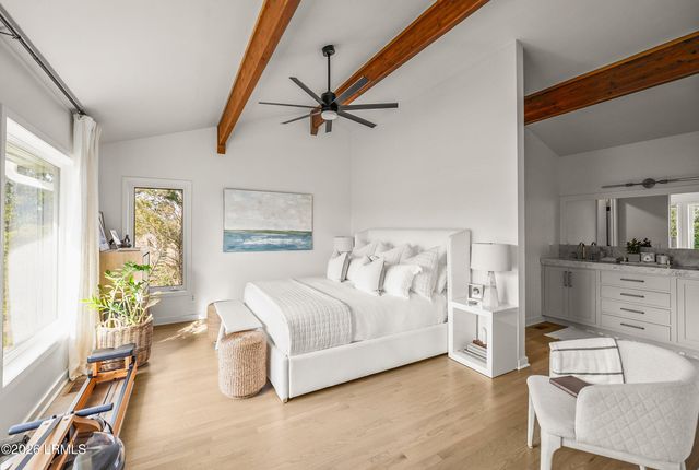 72 Lost Island Road, Beaufort, SC 29907