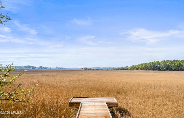 72 Lost Island Road, Beaufort, SC 29907