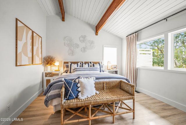 72 Lost Island Road, Beaufort, SC 29907