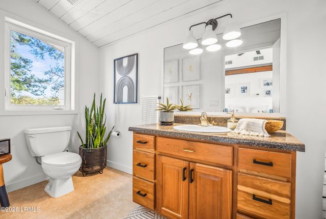 72 Lost Island Road, Beaufort, SC 29907