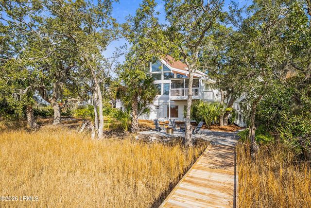 72 Lost Island Road, Beaufort, SC 29907