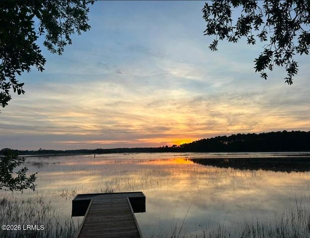 72 Lost Island Road, Beaufort, SC 29907