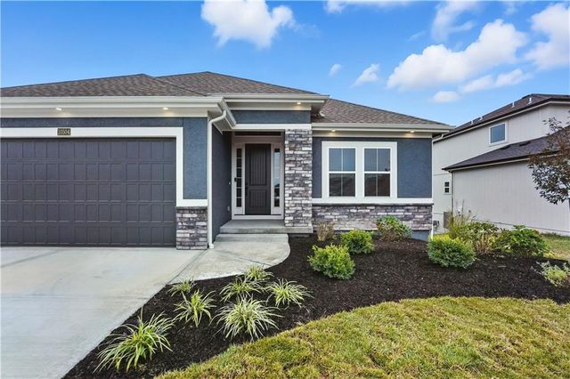 10504 N Mulberry Street, Kansas City, MO 64155