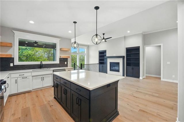 10504 N Mulberry Street, Kansas City, MO 64155