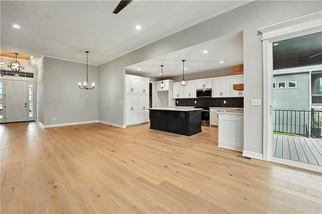 10504 N Mulberry Street, Kansas City, MO 64155