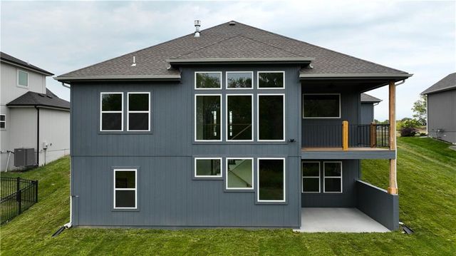 10504 N Mulberry Street, Kansas City, MO 64155