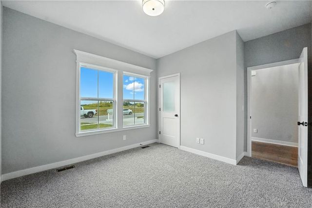 10504 N Mulberry Street, Kansas City, MO 64155