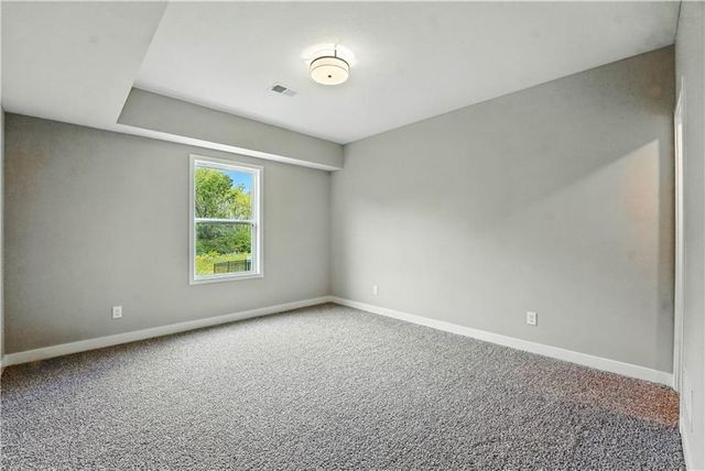 10504 N Mulberry Street, Kansas City, MO 64155