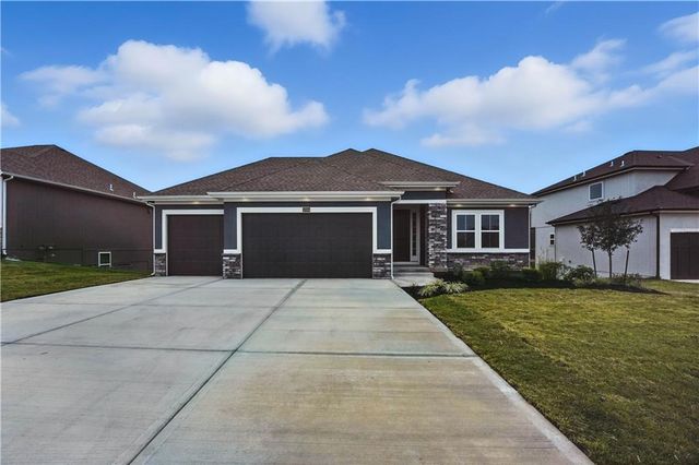 10504 N Mulberry Street, Kansas City, MO 64155