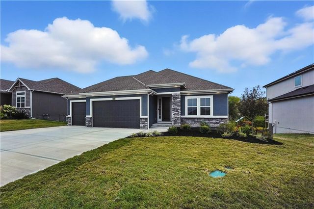 10504 N Mulberry Street, Kansas City, MO 64155