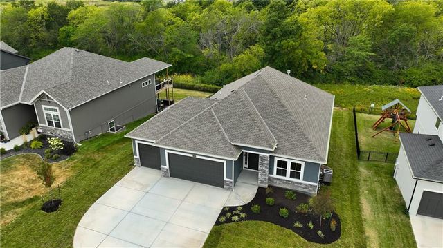 10504 N Mulberry Street, Kansas City, MO 64155