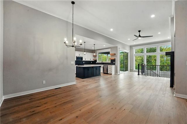 10504 N Mulberry Street, Kansas City, MO 64155