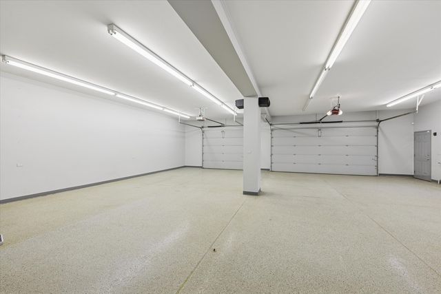 16W125 89th Street, Burr Ridge, IL 60527